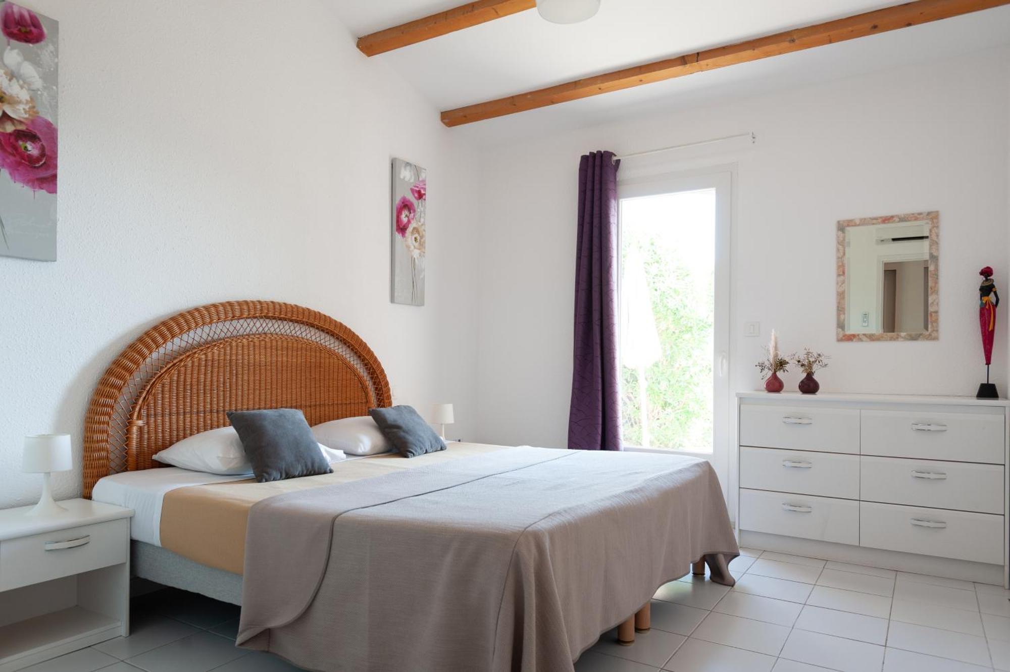 Marina Di Santa Giulia Apartment *
