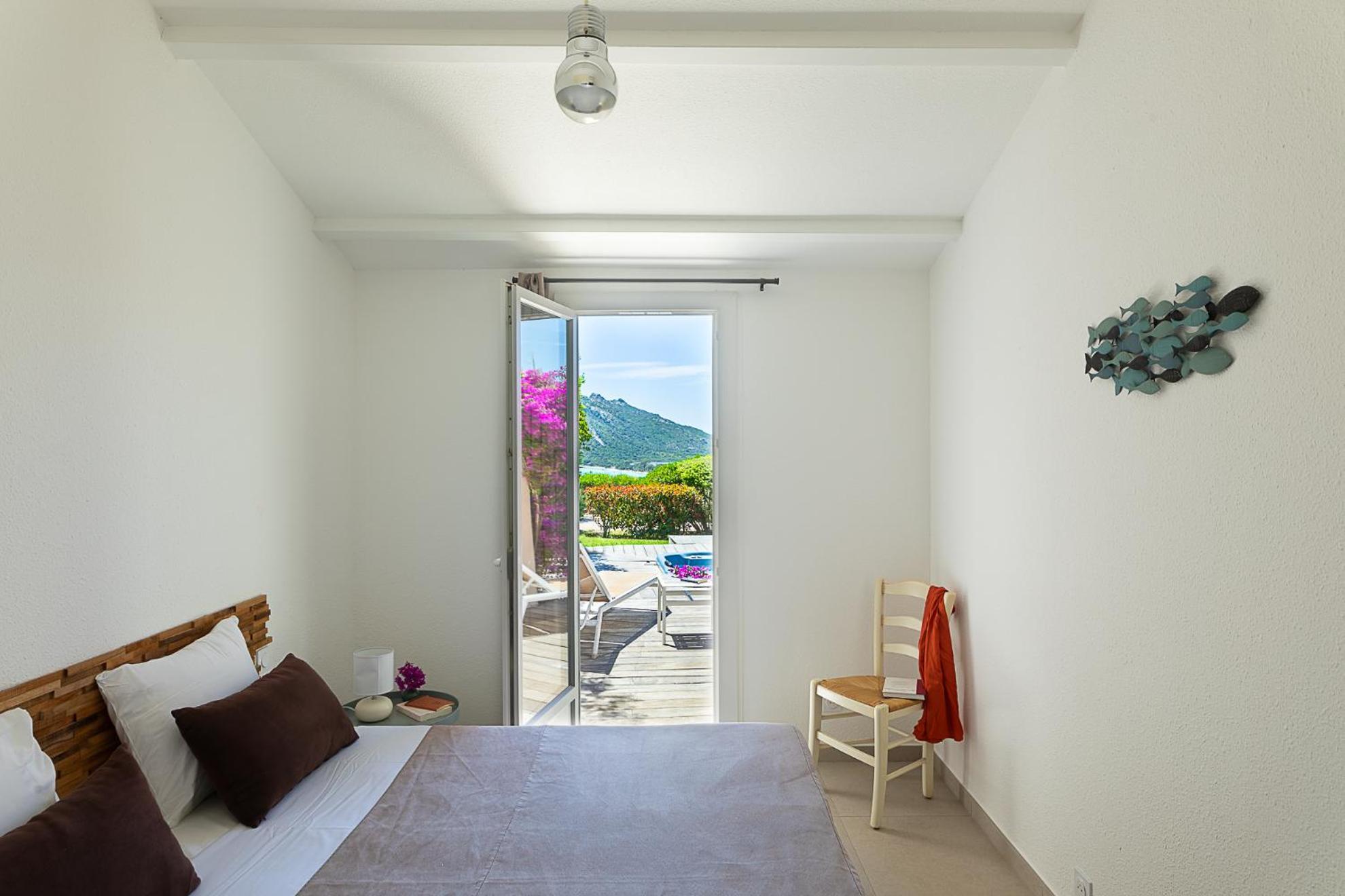 Marina Di Santa Giulia Apartment